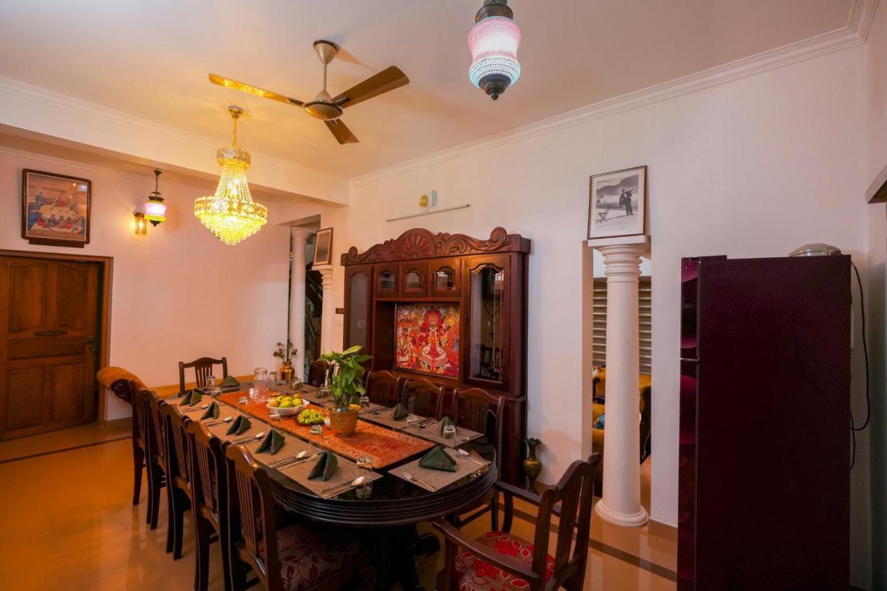 Parudeesa - Heavenly- Luxurious Palace Look-Near Cbd - Kerala - India With Breakfast Kaladi Exterior photo